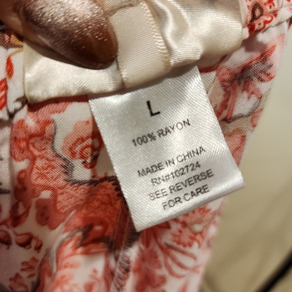 Hester & Orchard Floral Red and White Elastic Waisted  Flare Rayon Casual Pant L - Picture 3 of 13